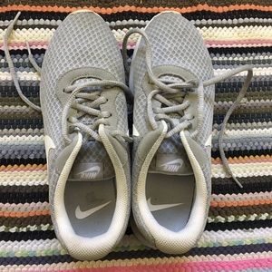 Nike Tanjun Running Shoes